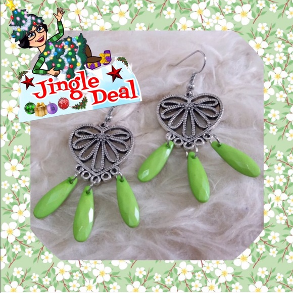 🍀NEW Bohemian Silver Heart LT GREEN Earr - Picture 6 of 6